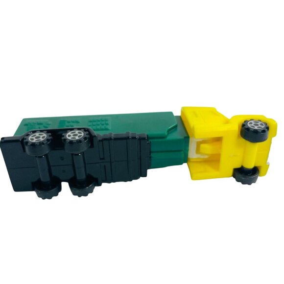 PEZ Candy Dispenser 18 Wheeler Green Yellow Truck 2004 Collectible u - Picture 5 of 5